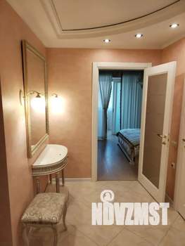 1-к квартира, посуточно, 64м2, 3/5 этаж