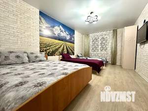 1-к квартира, посуточно, 38м2, 4/10 этаж