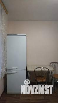 1-к квартира, посуточно, 42м2, 3/15 этаж