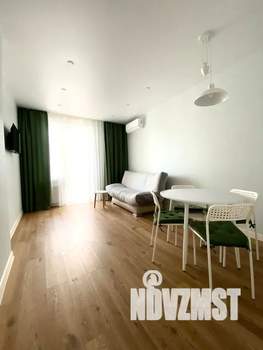 1-к квартира, посуточно, 42м2, 6/18 этаж