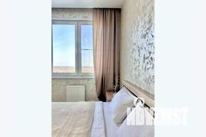 1-к квартира, посуточно, 40м2, 13/25 этаж