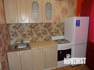 Студия квартира, посуточно, 40м2, 2/4 этаж