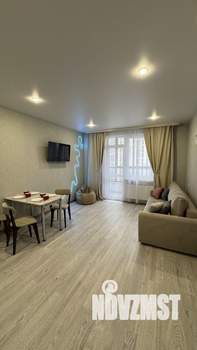 1-к квартира, посуточно, 42м2, 17/25 этаж