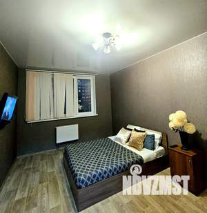 1-к квартира, посуточно, 42м2, 17/23 этаж