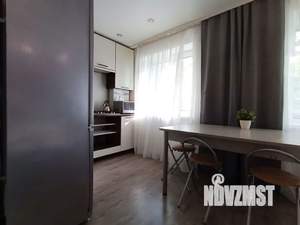 1-к квартира, посуточно, 40м2, 2/4 этаж