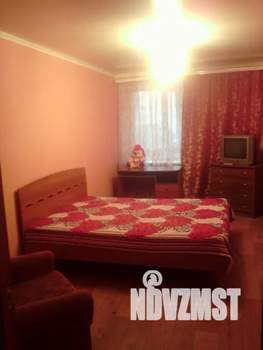 1-к квартира, посуточно, 64м2, 2/10 этаж