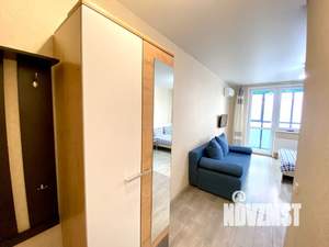 Студия квартира, посуточно, 30м2, 7/23 этаж