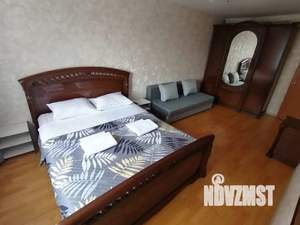1-к квартира, посуточно, 42м2, 1/1 этаж