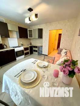 1-к квартира, посуточно, 50м2, 2/10 этаж