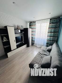 1-к квартира, посуточно, 35м2, 1/25 этаж