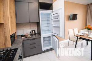 2-к квартира, посуточно, 45м2, 4/15 этаж