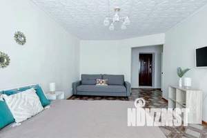 1-к квартира, посуточно, 40м2, 11/11 этаж