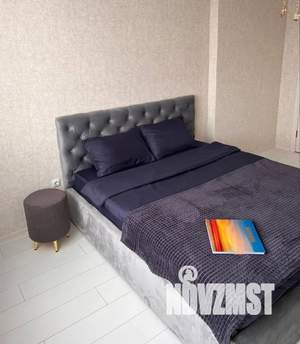 1-к квартира, посуточно, 37м2, 16/25 этаж