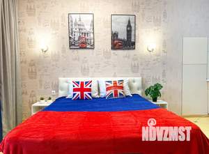 Студия квартира, посуточно, 35м2, 13/25 этаж
