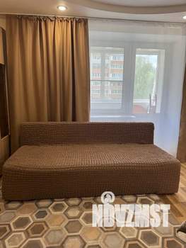 1-к квартира, посуточно, 42м2, 2/10 этаж