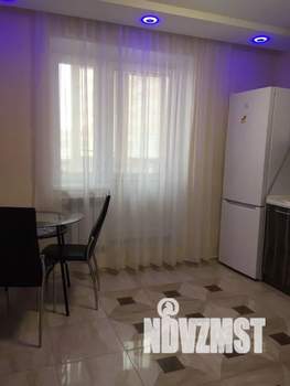 1-к квартира, посуточно, 38м2, 15/25 этаж