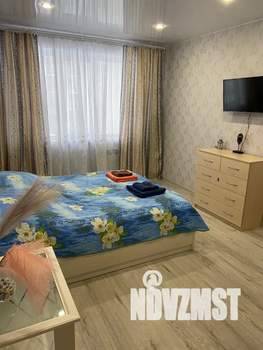 1-к квартира, посуточно, 36м2, 3/6 этаж