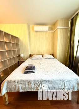 1-к квартира, посуточно, 35м2, 5/15 этаж