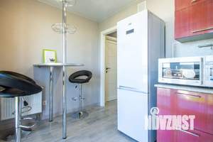 1-к квартира, посуточно, 40м2, 25/32 этаж
