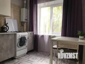 1-к квартира, посуточно, 32м2, 3/5 этаж