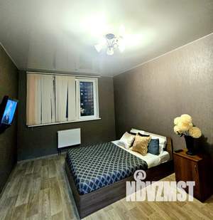 1-к квартира, посуточно, 42м2, 17/23 этаж