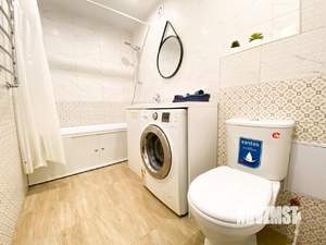 2-к квартира, посуточно, 50м2, 1/1 этаж