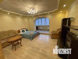 1-к квартира, посуточно, 76м2, 1/1 этаж