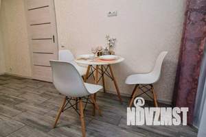 1-к квартира, посуточно, 40м2, 4/23 этаж