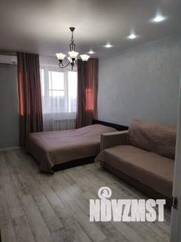 1-к квартира, посуточно, 42м2, 18/25 этаж