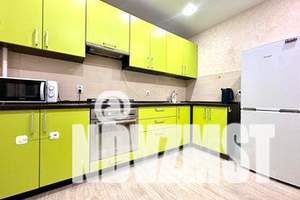 1-к квартира, посуточно, 38м2, 3/10 этаж