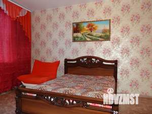 Студия квартира, посуточно, 40м2, 2/4 этаж