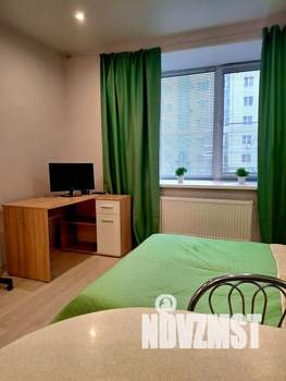 Студия квартира, посуточно, 32м2, 2/15 этаж