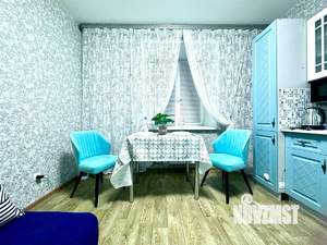 1-к квартира, посуточно, 40м2, 1/25 этаж