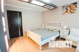 2-к квартира, посуточно, 56м2, 8/10 этаж