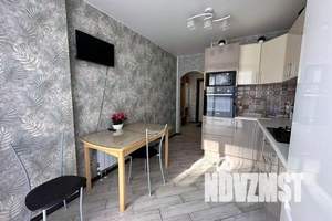 1-к квартира, посуточно, 37м2, 15/28 этаж