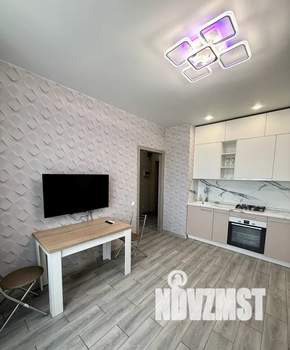 1-к квартира, посуточно, 40м2, 13/25 этаж