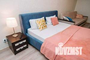 1-к квартира, посуточно, 50м2, 12/25 этаж