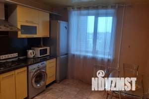 1-к квартира, посуточно, 49м2, 8/10 этаж