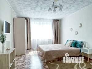 1-к квартира, посуточно, 40м2, 11/11 этаж