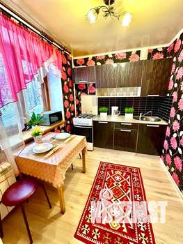 3-к квартира, посуточно, 64м2, 2/4 этаж