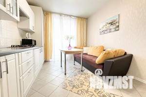 1-к квартира, посуточно, 40м2, 5/15 этаж