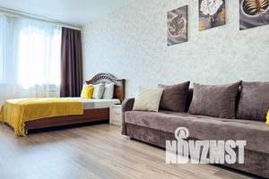 1-к квартира, посуточно, 40м2, 9/25 этаж