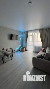 1-к квартира, посуточно, 42м2, 17/25 этаж