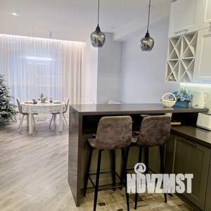 2-к квартира, посуточно, 70м2, 9/17 этаж