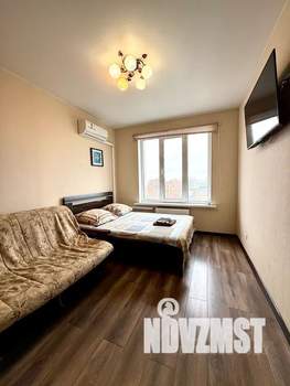 1-к квартира, посуточно, 38м2, 18/25 этаж