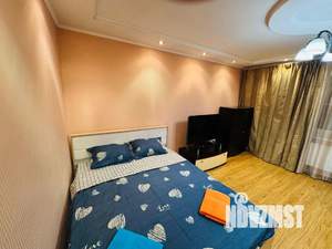 1-к квартира, посуточно, 52м2, 4/10 этаж