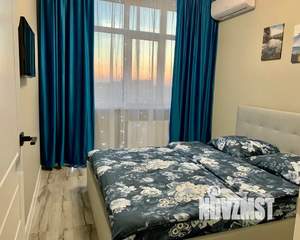 1-к квартира, посуточно, 38м2, 13/23 этаж