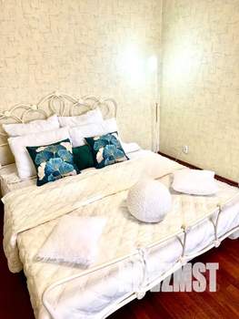 1-к квартира, посуточно, 42м2, 6/12 этаж