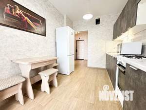 1-к квартира, посуточно, 40м2, 9/25 этаж