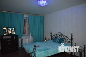 1-к квартира, посуточно, 42м2, 3/15 этаж